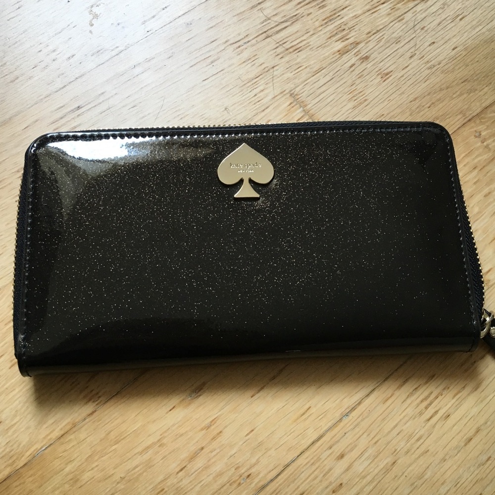 kate spade Black Glitter Patent Zip Around Wallet with Gold Spade Emblem